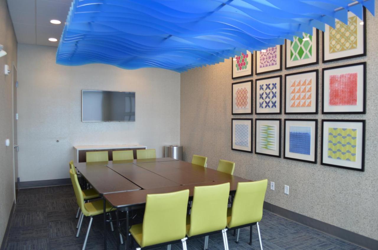 Holiday Inn Express & Suites - Charlotte Ne - University Area By Ihg Екстер'єр фото