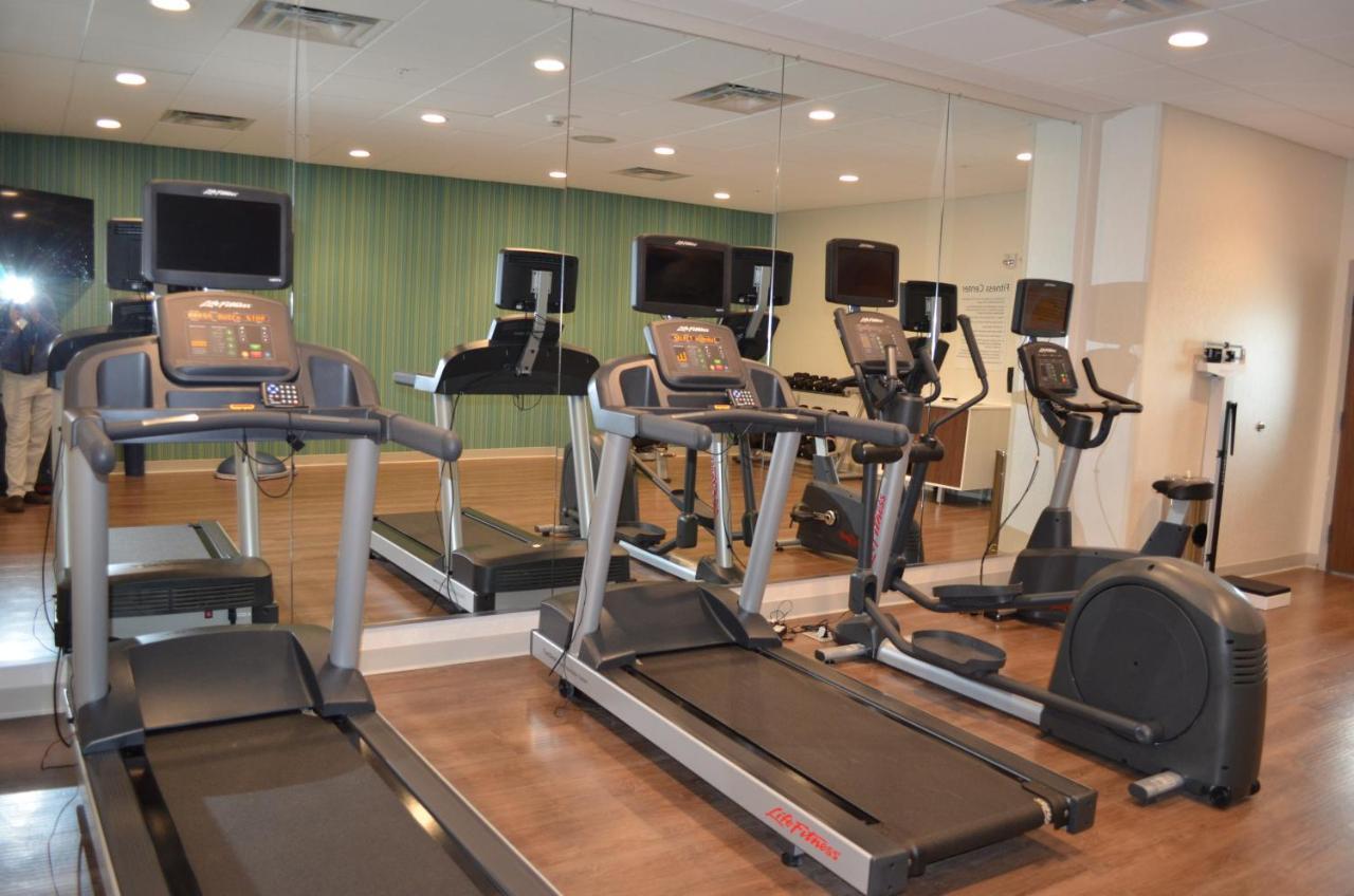 Holiday Inn Express & Suites - Charlotte Ne - University Area By Ihg Екстер'єр фото