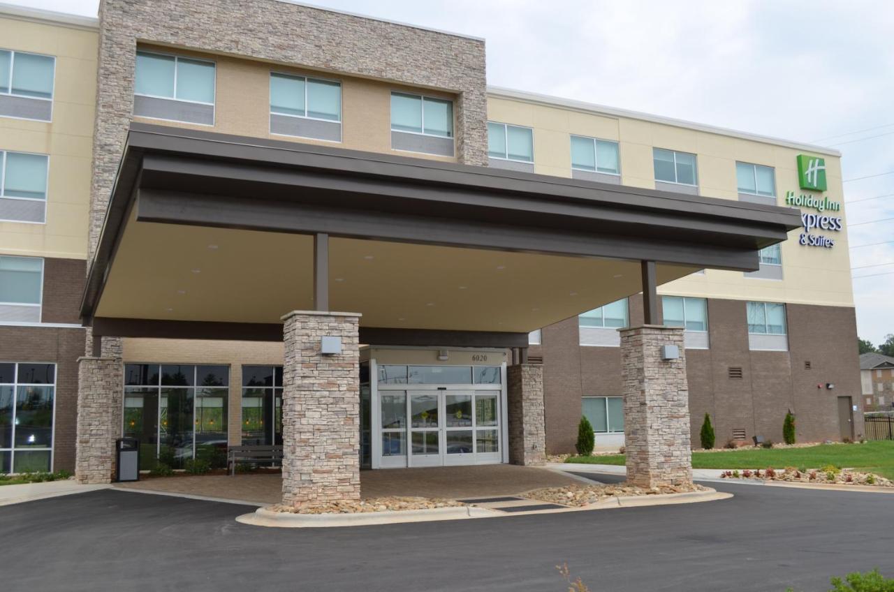Holiday Inn Express & Suites - Charlotte Ne - University Area By Ihg Екстер'єр фото