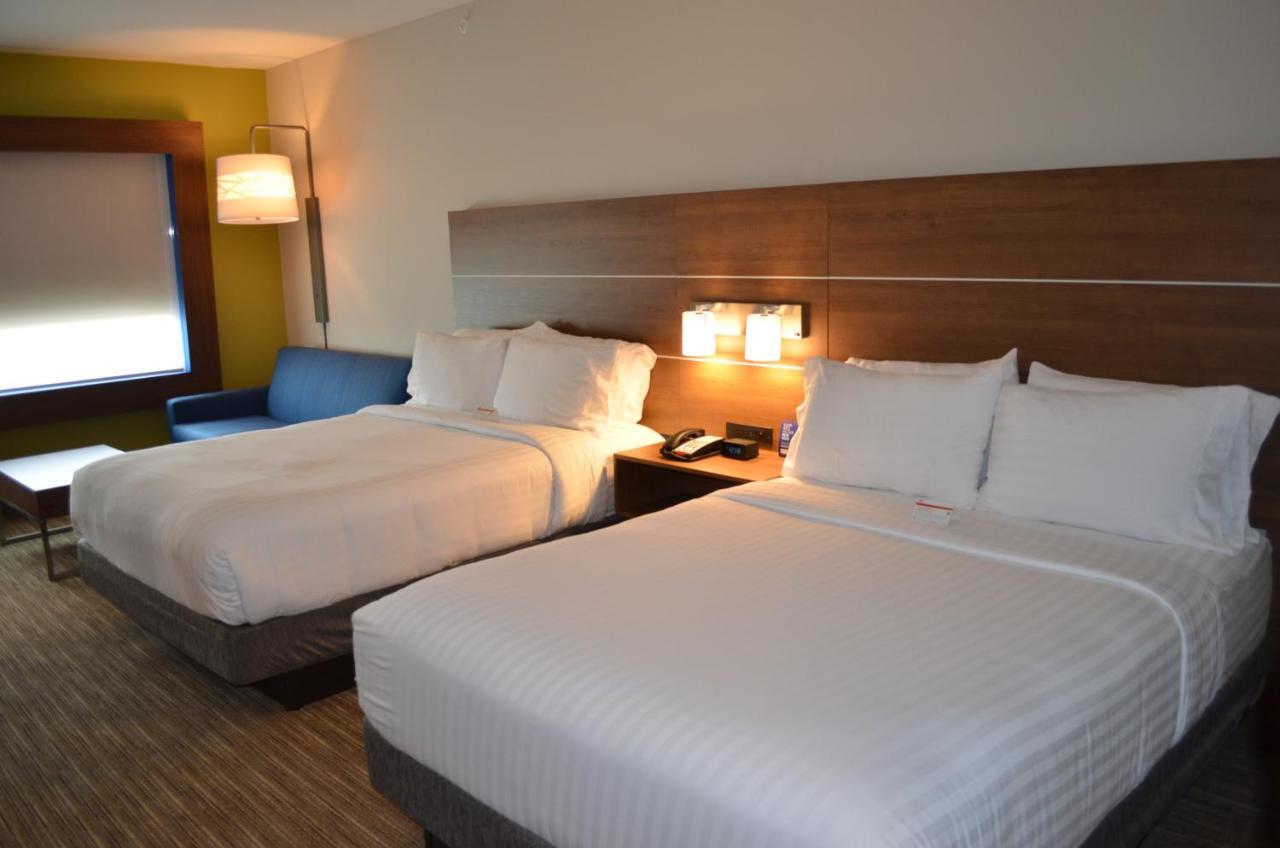 Holiday Inn Express & Suites - Charlotte Ne - University Area By Ihg Екстер'єр фото