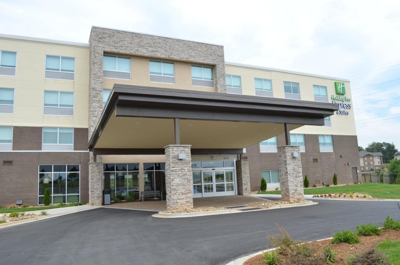 Holiday Inn Express & Suites - Charlotte Ne - University Area By Ihg Екстер'єр фото